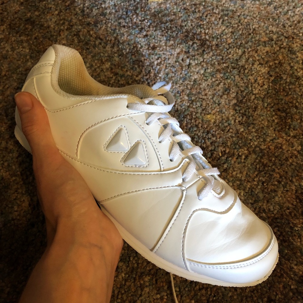 Kaepa cheer shoes size 7.5